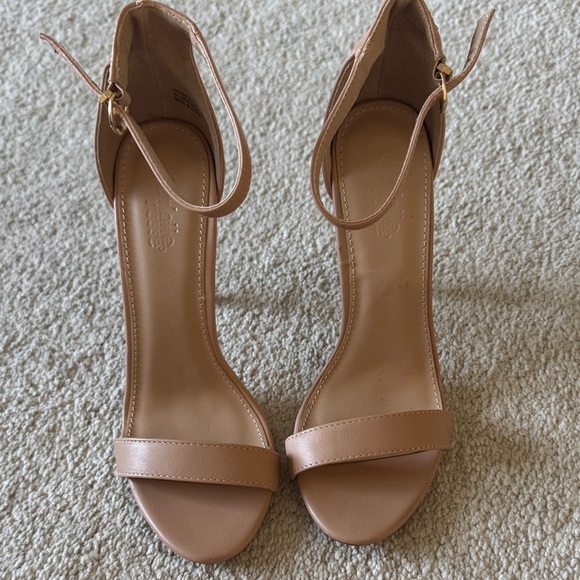 Charlotte Russe Nude Ankle Strap Heels - Picture 1 of 4